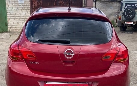 Opel Astra J, 2010 год, 610 000 рублей, 14 фотография