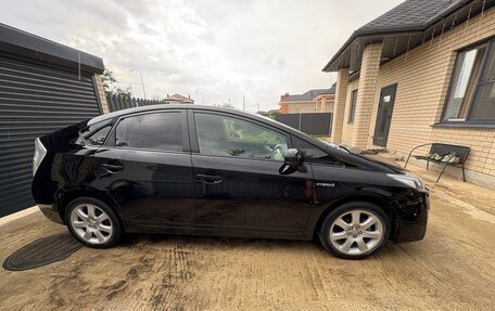 Toyota Prius, 2010 год, 1 089 000 рублей, 4 фотография