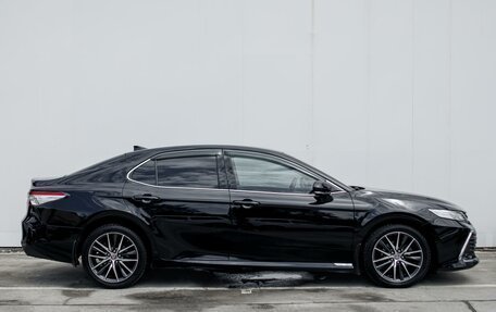 Toyota Camry, 2021 год, 3 169 000 рублей, 5 фотография
