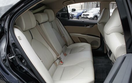 Toyota Camry, 2021 год, 3 169 000 рублей, 10 фотография