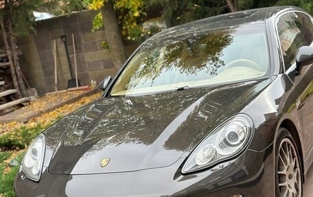Porsche Panamera II рестайлинг, 2009 год, 3 300 000 рублей, 2 фотография