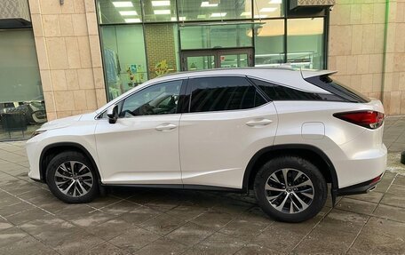 Lexus RX IV рестайлинг, 2020 год, 5 600 000 рублей, 4 фотография