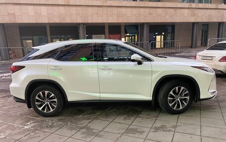 Lexus RX IV рестайлинг, 2020 год, 5 600 000 рублей, 8 фотография