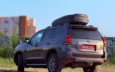 Toyota Land Cruiser Prado 150 рестайлинг 2, 2018 год, 4 680 000 рублей, 6 фотография