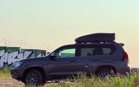 Toyota Land Cruiser Prado 150 рестайлинг 2, 2018 год, 4 680 000 рублей, 7 фотография