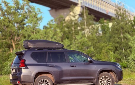 Toyota Land Cruiser Prado 150 рестайлинг 2, 2018 год, 4 680 000 рублей, 9 фотография
