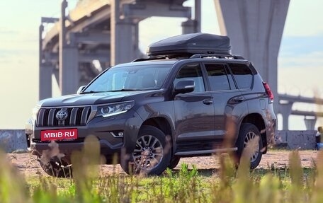 Toyota Land Cruiser Prado 150 рестайлинг 2, 2018 год, 4 680 000 рублей, 2 фотография