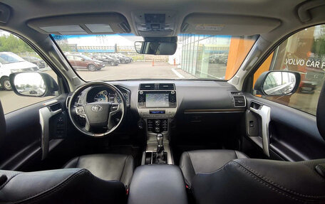 Toyota Land Cruiser Prado 150 рестайлинг 2, 2018 год, 4 680 000 рублей, 31 фотография