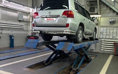 Toyota Land Cruiser 200, 2015 год, 3 680 000 рублей, 4 фотография