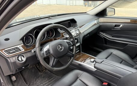 Mercedes-Benz E-Класс, 2013 год, 1 595 000 рублей, 13 фотография