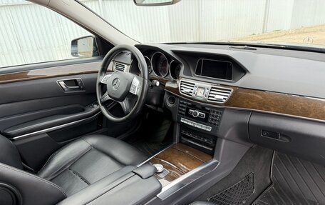 Mercedes-Benz E-Класс, 2013 год, 1 595 000 рублей, 22 фотография