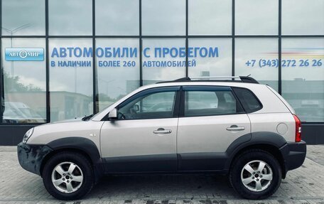 Hyundai Tucson III, 2007 год, 555 000 рублей, 2 фотография