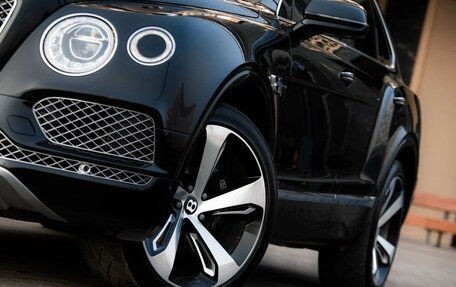 Bentley Bentayga I, 2016 год, 7 500 000 рублей, 5 фотография