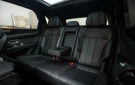 Bentley Bentayga I, 2016 год, 7 500 000 рублей, 20 фотография