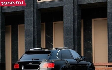 Bentley Bentayga I, 2016 год, 7 500 000 рублей, 10 фотография