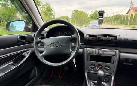 Audi A4, 1995 год, 400 000 рублей, 12 фотография