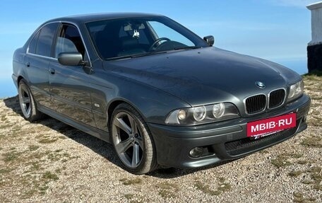BMW 5 серия, 2002 год, 1 350 000 рублей, 3 фотография
