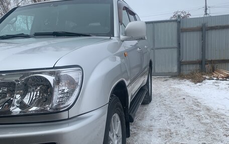 Toyota Land Cruiser 100 рестайлинг 2, 2001 год, 1 530 000 рублей, 3 фотография