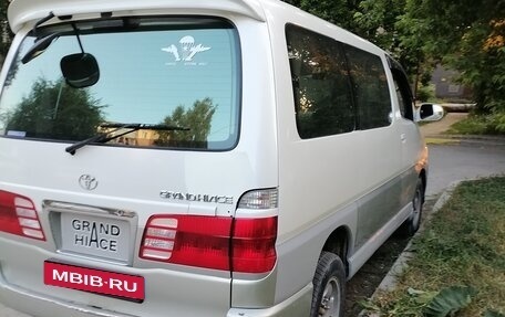 Toyota Grand HiAce I, 2000 год, 1 100 000 рублей, 4 фотография