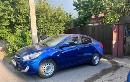 Hyundai Solaris II рестайлинг, 2013 год, 730 000 рублей, 4 фотография