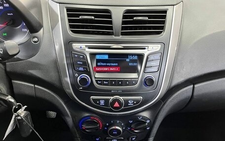 Hyundai Solaris II рестайлинг, 2016 год, 690 000 рублей, 13 фотография