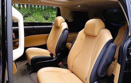 KIA Carnival, 2021 год, 5 500 000 рублей, 8 фотография