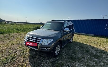 Mitsubishi Pajero IV, 2017 год, 2 830 000 рублей, 4 фотография