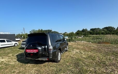 Mitsubishi Pajero IV, 2017 год, 2 830 000 рублей, 2 фотография