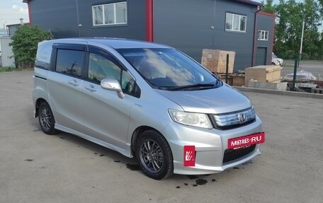 Honda Freed I, 2012 год, 985 000 рублей, 2 фотография