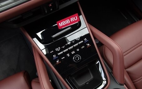 Porsche Cayenne III, 2024 год, 21 000 000 рублей, 21 фотография