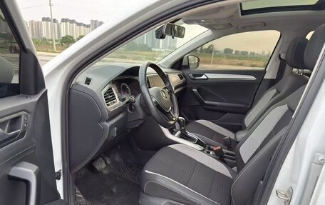 Volkswagen T-Roc I, 2021 год, 1 455 000 рублей, 5 фотография