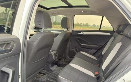 Volkswagen T-Roc I, 2021 год, 1 455 000 рублей, 7 фотография