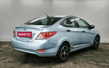 Hyundai Solaris II рестайлинг, 2011 год, 525 000 рублей, 4 фотография