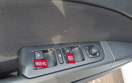 Skoda Superb III рестайлинг, 2014 год, 1 249 000 рублей, 23 фотография