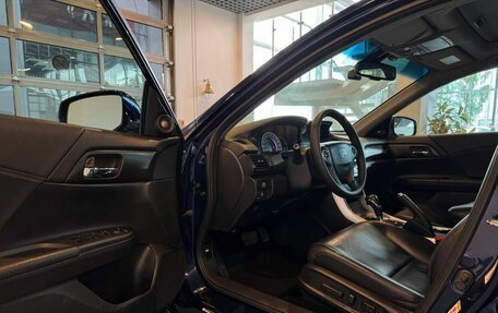 Honda Accord IX рестайлинг, 2013 год, 1 750 000 рублей, 21 фотография