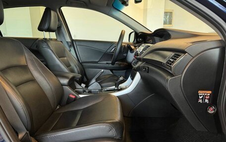 Honda Accord IX рестайлинг, 2013 год, 1 750 000 рублей, 29 фотография