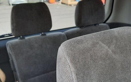 Mitsubishi Dion I рестайлинг, 2001 год, 330 000 рублей, 8 фотография