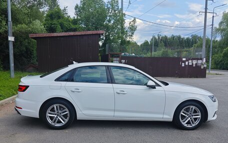 Audi A4, 2018 год, 2 500 000 рублей, 9 фотография