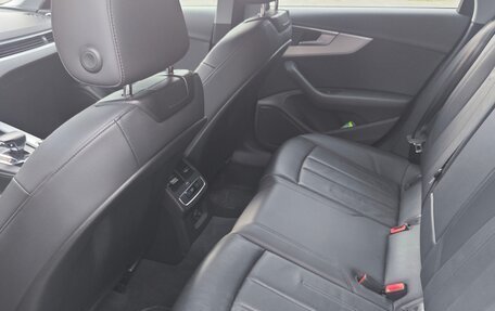 Audi A4, 2018 год, 2 500 000 рублей, 15 фотография