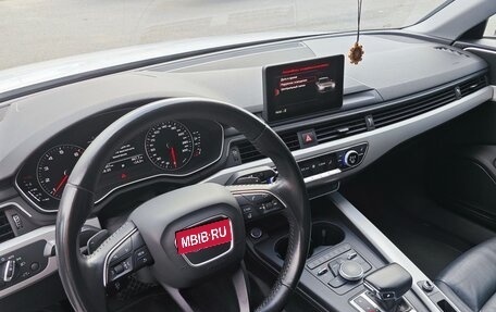 Audi A4, 2018 год, 2 500 000 рублей, 11 фотография