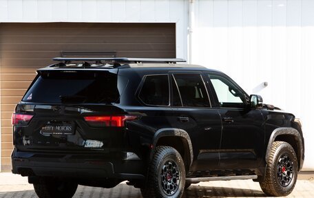 Toyota Sequoia, 2024 год, 13 190 000 рублей, 2 фотография