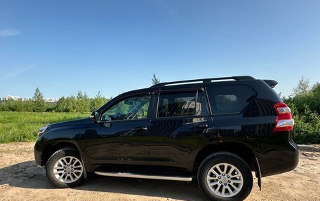 Toyota Land Cruiser Prado 150 рестайлинг 2, 2016 год, 4 350 000 рублей, 5 фотография