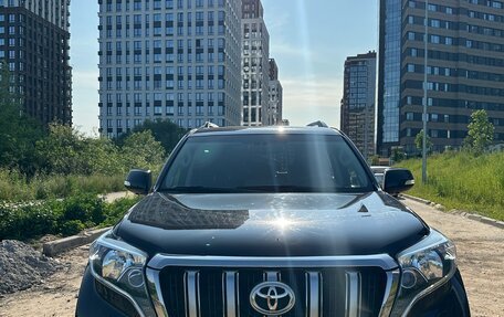 Toyota Land Cruiser Prado 150 рестайлинг 2, 2016 год, 4 350 000 рублей, 2 фотография