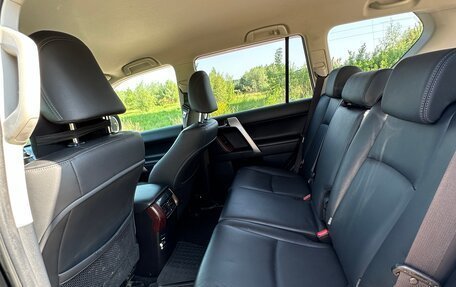 Toyota Land Cruiser Prado 150 рестайлинг 2, 2016 год, 4 350 000 рублей, 14 фотография