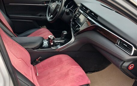 Toyota Camry, 2018 год, 2 110 000 рублей, 3 фотография