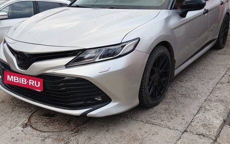 Toyota Camry, 2018 год, 2 110 000 рублей, 6 фотография