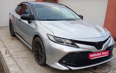Toyota Camry, 2018 год, 2 110 000 рублей, 8 фотография