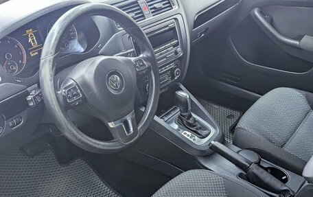 Volkswagen Jetta VI, 2012 год, 777 000 рублей, 6 фотография