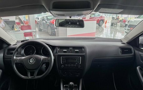 Volkswagen Jetta VI, 2015 год, 1 179 000 рублей, 15 фотография