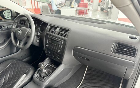 Volkswagen Jetta VI, 2015 год, 1 179 000 рублей, 13 фотография